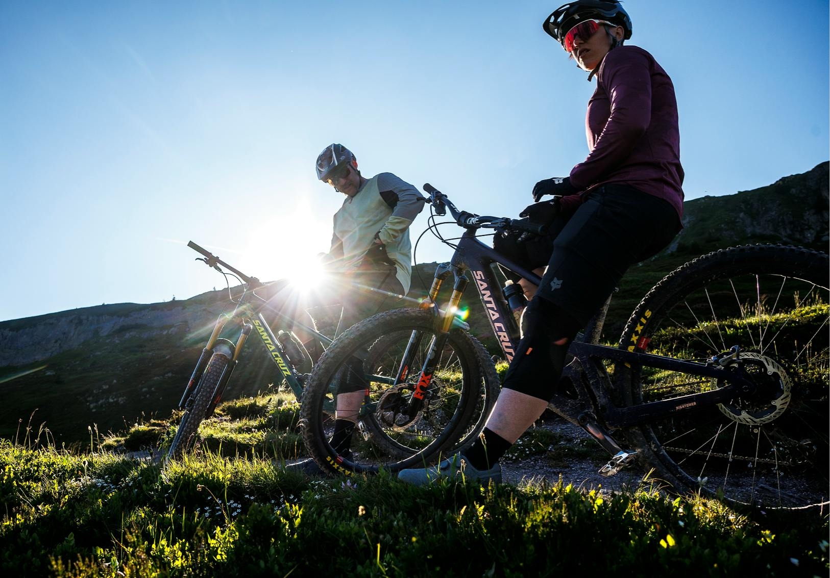 The Santa Cruz Bicycles Hightower 4 - Carbon Full Suspension Mountain Bike