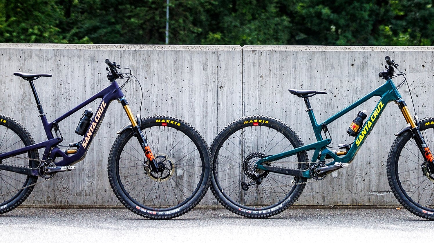 The Santa Cruz Bicycles Hightower 4 - Carbon Full Suspension Mountain Bike